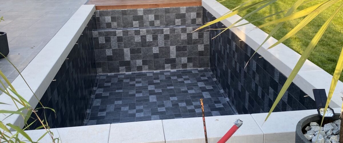 AJPISCINE 58 1200X500 | AJ Piscine Conception sur mesure de membrane en PVC armé pour tous types de piscines et supports à Saint-Louis et Guebwiller Cernay 1